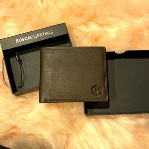 Bosca Essentials Men’s Wallet bifold black Vermont